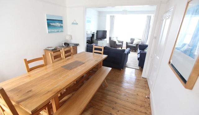 Perfectly Located for a Wonderful Sea View