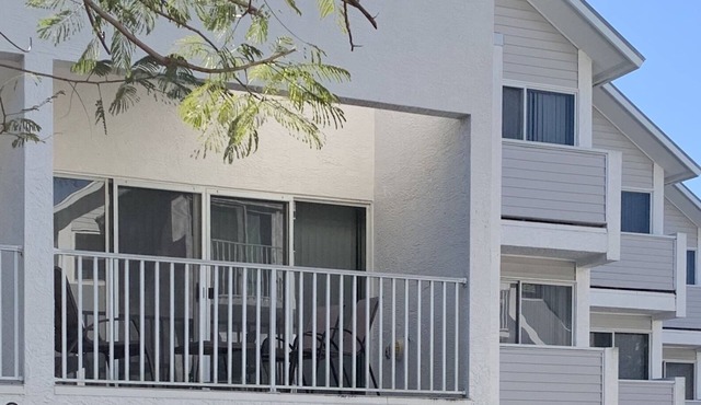 Perfectly Located on Manasota Key with ClosenBeach to Bay Access