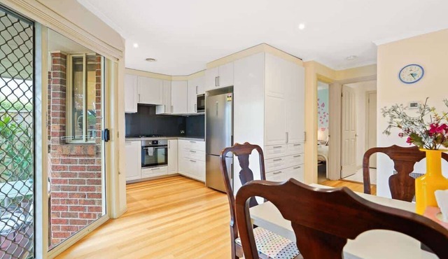 Perfectly Located Townhouse in heart of Ringwood