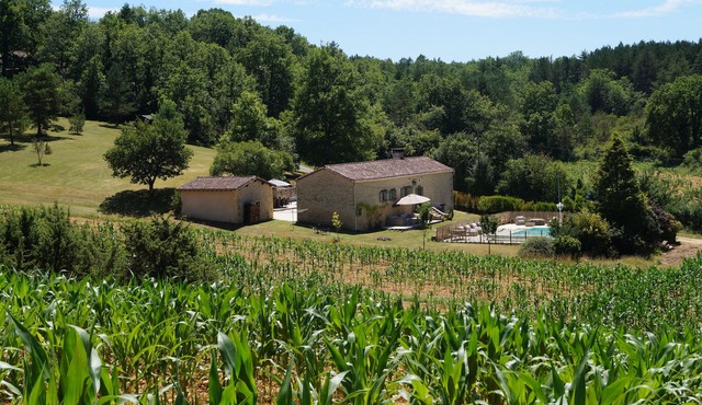 Perigordian house with swimming pool "Les Combettes"