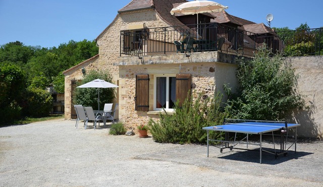 Périgord house with swimming pool, table tennis and barbecue - Ideal for families and friends