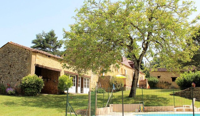 Périgord house with pool and garden in Saint-Avit-Sénieur