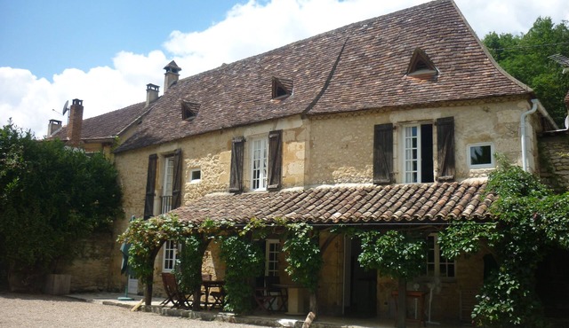 Perigord Noir , Dordogne 4 bedrooms (2/8 persons) gite with private pool