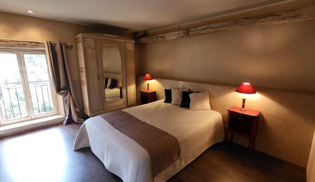 Périgourdine house in the valley of the 5 castles, 8 minutes from Sarlat