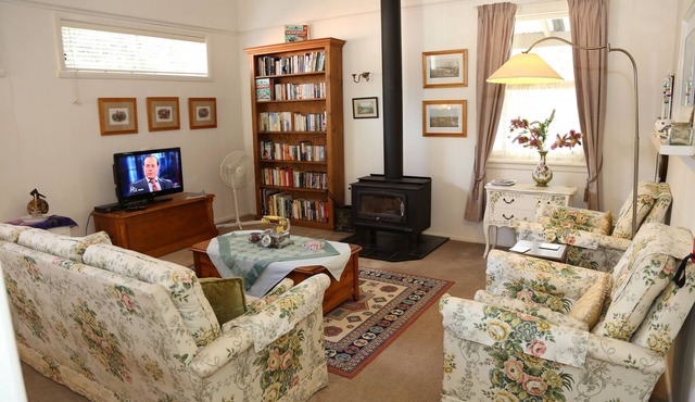 Perkins Place Cottages of Jamieson Victoria