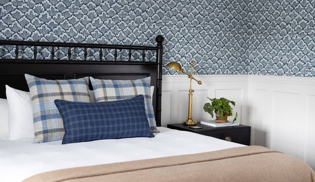 Perkins Suite at Kennebunkport Inn, Complimentary Breakfast, Free Parking