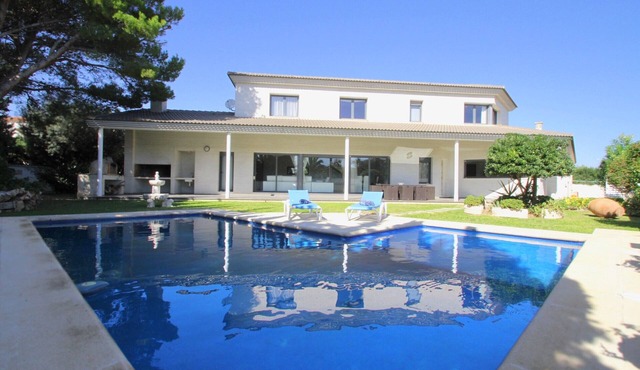 PERLA Gran villa piscina privada y WiFi gratis