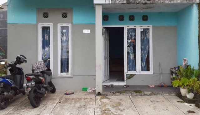 permata homestay, dengan fasilitas free wifi dan parkiran yang luas