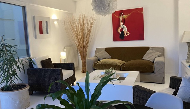 PERPIGNAN SUPERB DUPLEX COSY BRIGHT 2 TERRACES CITY CENTER PLACE REPUBLIQUE