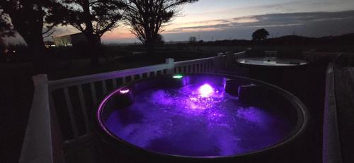 Perranporth HOT TUB 3 Bed Dog friendly Home