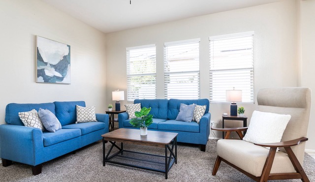 Perris house 92571, Pet-friendly, cal king bed
