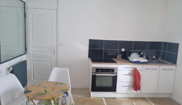 Persan Studio avec Terrasse