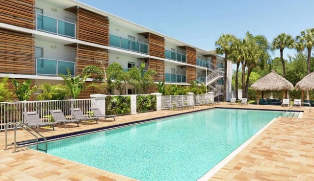 Personal Oasis In Tampa | Free Airport Shuttle