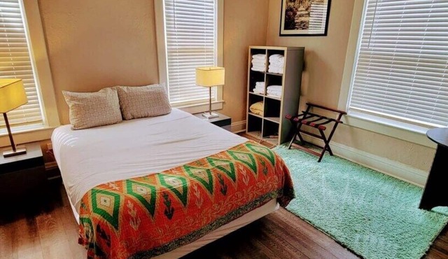 Pet and kid friendly duplex with 2 bedrooms