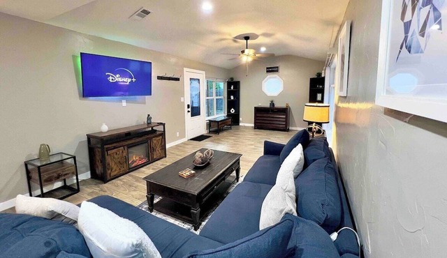 Pet&Fam Friendly|Home Office|Great Location|K/QB