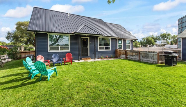 Pet & Family Friendly, Mountain Views, Downtown Montrose 20 Min to National Park