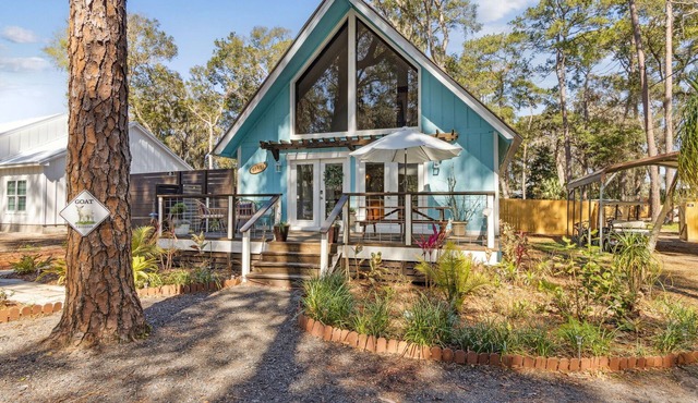 Pet & Family-Friendly w/Fenced Yard & Golf Cart