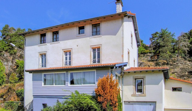 Pet friendly apartment in Saint Germain La Prade with house a panoramic view