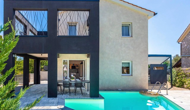 Pet friendly home in Sveti Ivan Dobrinjski