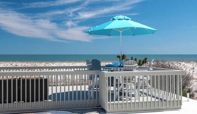 PET Friendly 2BR OCEANFRONT Perfect for Small Family or Couple