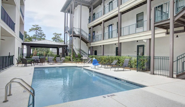 Pet Friendly, Updated 1 Bedroom Getaway at Ocean Suites