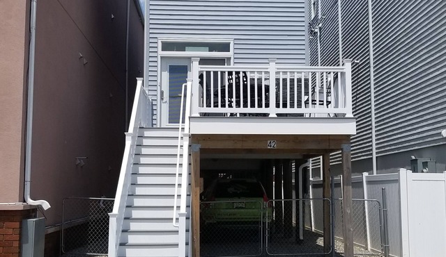 Pet friendly- 1/2 block from beach Seaside Heights/Seaside park - ocean views.