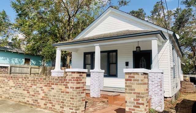 Pet Friendly 2/1.5 in the Heart of Historic Pensacola