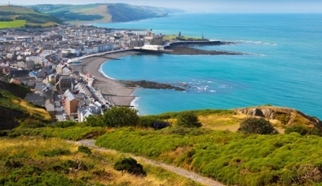 Pet Friendly 2 Bedroom Caravan Clarach Bay