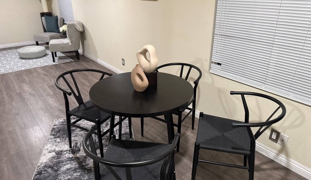 Pet Friendly 2-bedroom house near Caltech, PCC