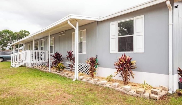 Pet Friendly 3 Bed 2 bath Family Home on the Waternn