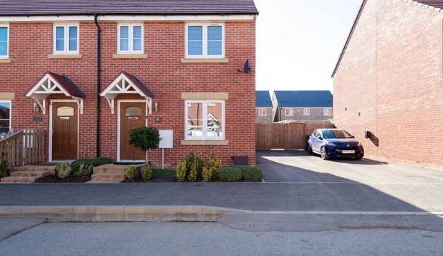 Pet-friendly 3-bed home with garden near Cheltenham