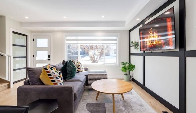 Pet-Friendly 3 bedroom Unit