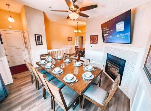 Pet Friendly/3 King Beds/Mins to Airport
