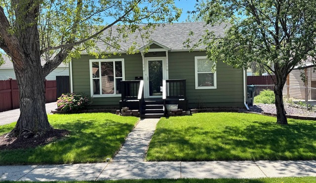 Pet-Friendly 3BR Billings Home with Fenced Yard, Gym Near Hospitals & Downtown