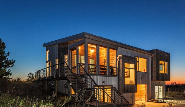 Pet Friendly, 4 bedrooms, direct beach access