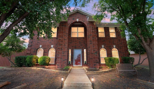 Pet-friendly 4-bedroom + Office and Pool