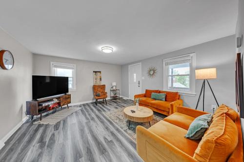 Pet-Friendly 4BR Near Kennywood & Pittsburgh home