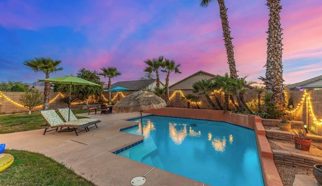 Pet-Friendly 4BR Oasis - Heated Pool, Firepit & BBQ