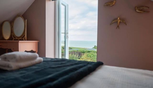 Pet-Friendly & Accessible, SeaViews