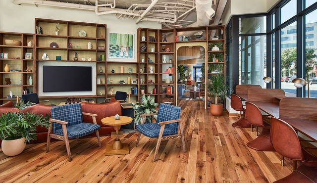 Pet Friendly + Accessible Flat | Rooftop Views