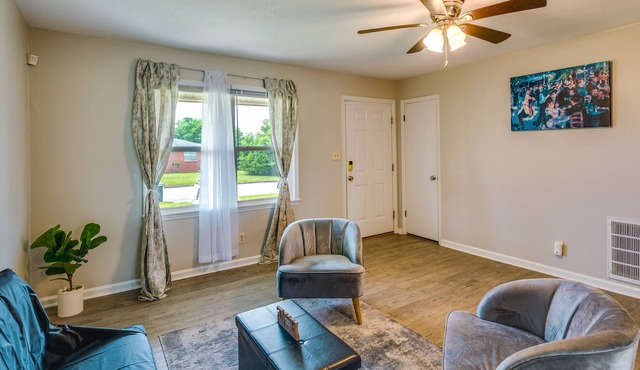 Pet-Friendly Albany Home ~ 3 Mi to University!