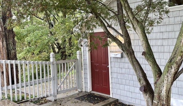 Pet Friendly and peaceful setting!