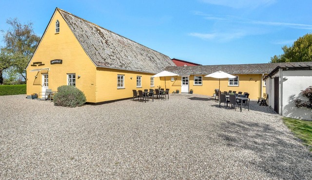Pet friendly apartment in Strynø