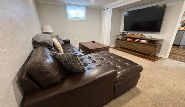 Pet friendly apartment in thriving Arvada