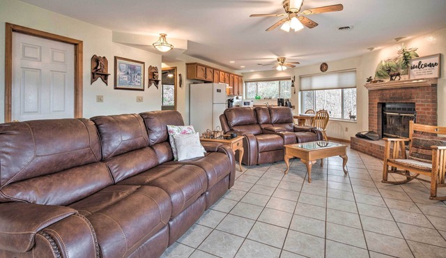 Pet-Friendly Apt w/Views in Pisgah Nat’l Forest!