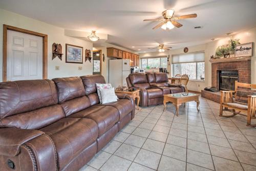 Pet-Friendly Apt w/Views in Pisgah Nat’l Forest!