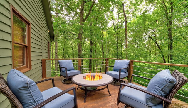 Pet-Friendly Aska Adventure Cabin