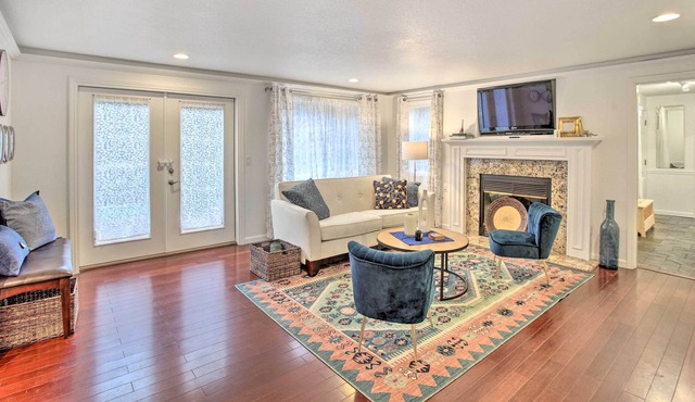 Pet-Friendly Auburn Home w/ Private Hot Tub!