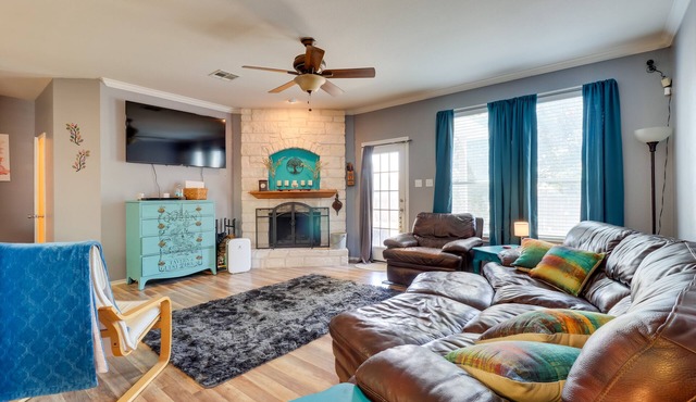 Pet-Friendly Austin Area Home w/Outdoor Oasis