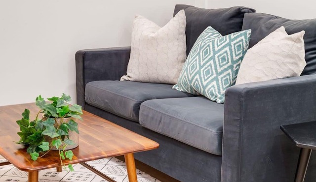 Pet Friendly Basement Suite, Fully Furnished